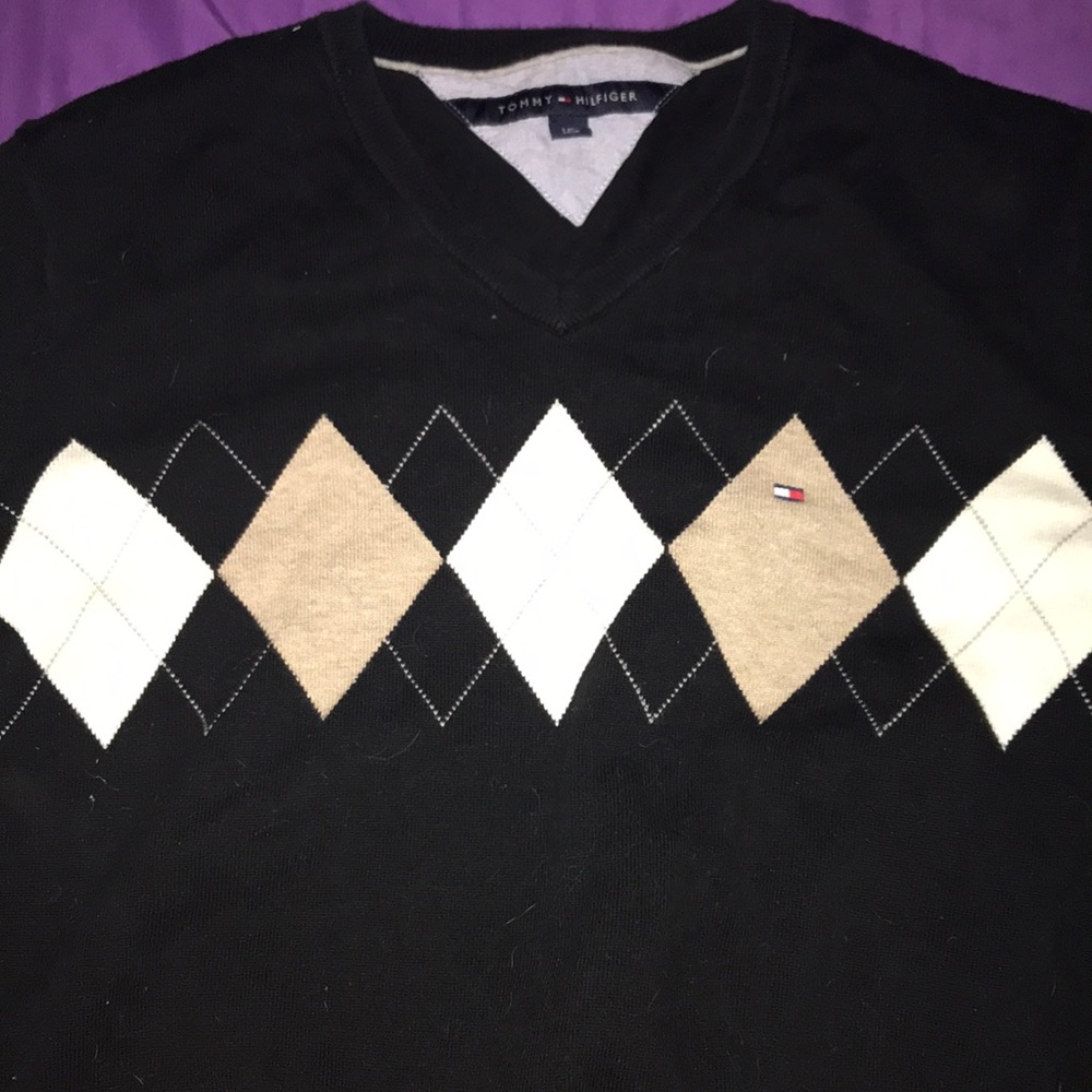 V neck pull over sweater